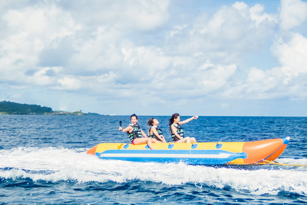 【午前/午後発半日コース】バリ島で人気！パラセーリング&バナナボート&シーウォークのマリンスポーツ体験＜送迎あり＞